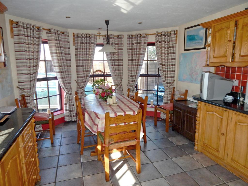 Barkers Accommodation Spanish Point Luaran gambar